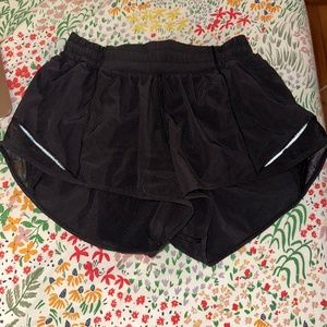 Lululemon hotty hot shorts